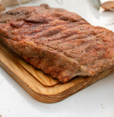 costillas de cerdo a la bbq 

costillas a la barbecue

bbq 

costillas de cerdo en salsa a la barbecue  en asador 

