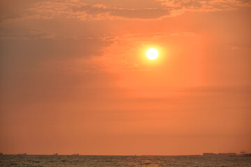 Atardecer  sobre el mar en la playa de Monterrico departamento de Santa Rosa. 