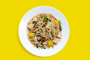 Fried bean sprouts with minced pork and tofu