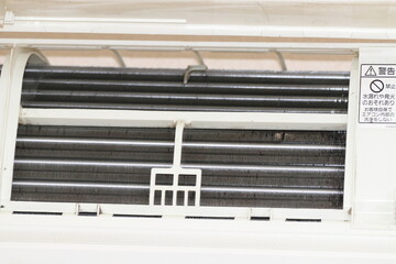 空調　冷房暖房フィルター掃除　点検と修理
Air conditioning, cooling, heating, filter cleaning, inspection and repair
