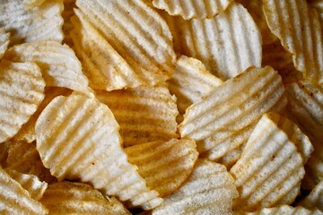 Potato chips with ridges