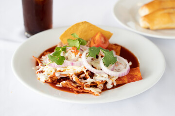 chilaquiles rojos