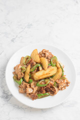 豚肉とポテトの炒め物