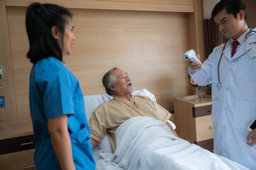 Obraz premium health insurance concept, Elderly patients living in hospital for medical checking by professional doctor and support by nurse, medicine health care for senior person