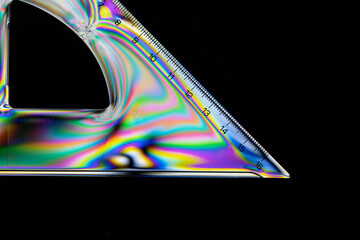 Iridescent colors, polarized light, interference