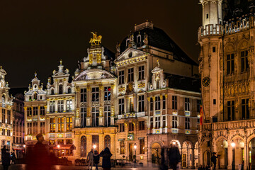 Fototapeta na wymiar A view of the Grand Place at night, Brussels, Belgium. the central square of Brussels capital city, surrounded by opulent guildhalls