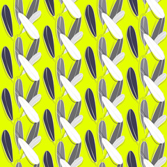 Vector seamless half-drop pattern, with leaves 