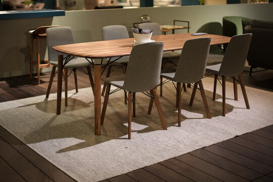 Cozy Dining Set Of Table And Upholstered Chairs For Six People