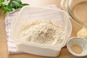 パン作り　粉類とドライイースト