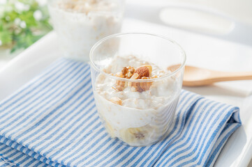 オーバーナイトオーツ　ナッツ