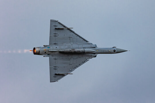 Mirage 200