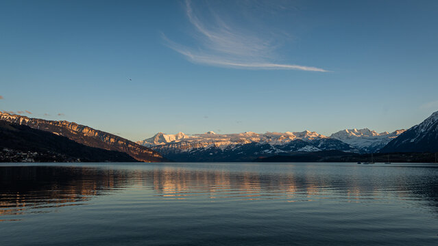 Thunersee im Abendlicht