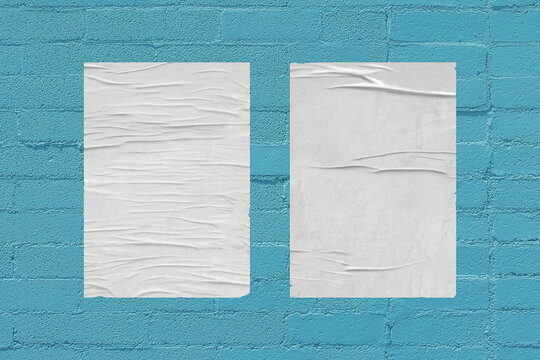 Plantilla de afiches con fondo de pared turquesa. Hojas en blanco. Afiches en exteriores. Afiche para montaje de dise&ntilde;o.