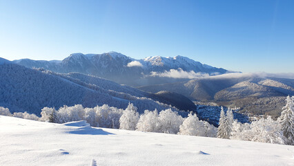 Fototapeta na wymiar snow covered mountains, Urechea Ridge, Baiului Mountains, Romania 