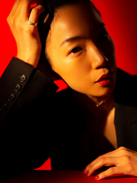 Model with necklace 