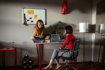 mother and daughter on the internet.