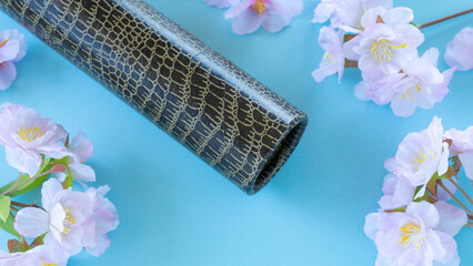 桜の花と卒業証書｜卒業イメージ