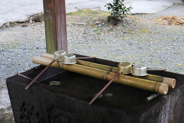 清める手水舎