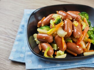 소시지 채소볶음, 음식