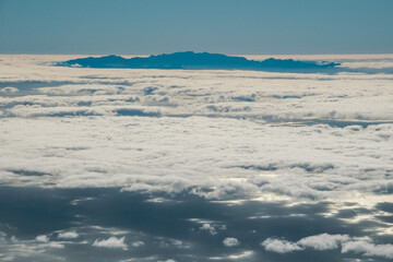 Fototapeta na wymiar ponad chmurami widok