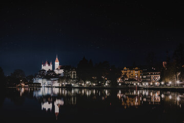 Obraz premium Night view of the Castle Thun
