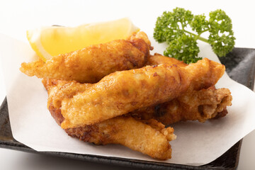 鶏皮餃子　鶏皮ギョーザ　(揚げ)