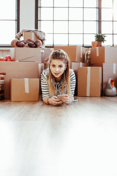 Girl is moving to new home