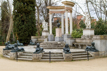 Naklejka premium Monumento en El Capricho, barrio de Alameda de Osuna, ciudad de Madrid, comunidad de Madrid, pais de España o Spain