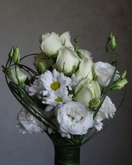 Bouquet of flowers with white roses
