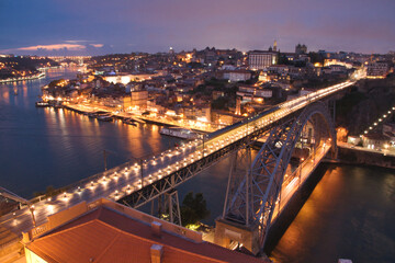 Fototapeta na wymiar Puente Dom Luis I. Porto