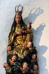 Virgen Inglesa en la capilla del Sagrario o Capilla de la Virgen Inglesa en Catedral de Mondoñedo, Lugo, Galicia, España