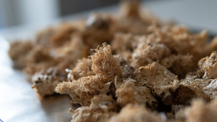 dried fruiting bodies of Hericium erinaceus.