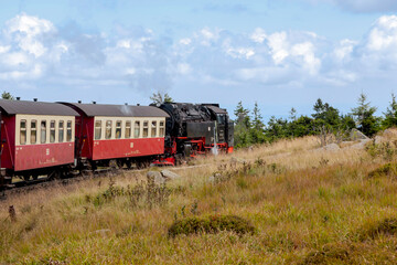 Fototapeta premium Harzer Schmalspurbahn auf dem Brocken