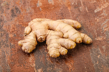 Natural organic raw ginger root
