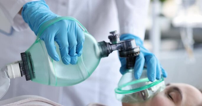 Pre oxygenation for general anesthesia closeup