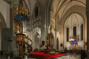 Fototapeta na wymiar Wnętrze Kościoła Świętego Józefa w Krakowie