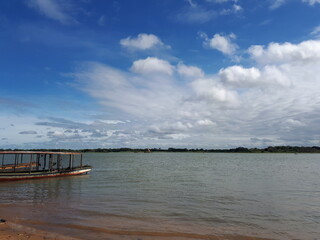 Obraz premium boat on the lake