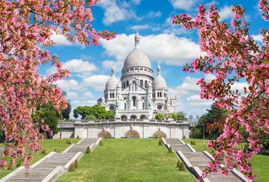 Basilica of Sacre Coeur (Sacred Heart) on Montmartre hill in spring, Paris, France