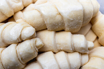 冷凍のクロワッサンパン生地
