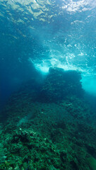Obraz premium Beautiful and magic underwater photo of rays of light