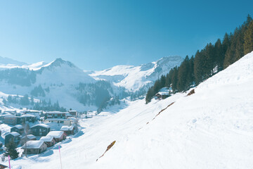 Winter sports on Mount Stoos, Authentic and genuine, the villages of the Stoos-Muotatal region offer a variety of ways to take a break from everyday life and enjoy it. On the Stoos and in Morschach.