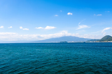 Fototapeta premium 静岡県沼津市 内浦湾の風景（長井崎小中一貫学校入口、バスのりばから）