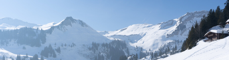 Winter sports on Mount Stoos, Authentic and genuine, the villages of the Stoos-Muotatal region offer a variety of ways to take a break from everyday life and enjoy it. on the Stoos or  in Muotathal.