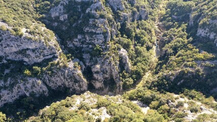 Fototapeta na wymiar survol de l'arrière pays de Montpellier en Occitanie dans le sud de la France et piémont des Cévennes