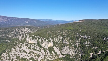 survol de l'arrière pays de Montpellier en Occitanie dans le sud de la France et piémont des...