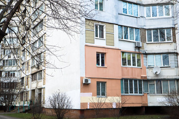 Obraz premium Kiev. Ukraine.January 1, 2022. Residential apartment panel old building facade.