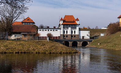 Fototapeta na wymiar Straszyn hydropower plant on the Radunia river 