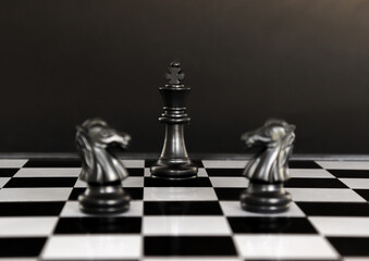 Brainstorming business strategy chess board game. business leader concept.