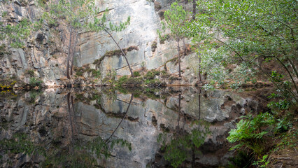 Reflets dans le lac bleu, Erquy, Côtes-d'Armor, Bretagne