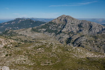hikers, puig Galatzo, Estellencs, Mallorca, Balearic Islands, Spain